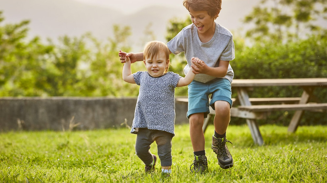 央行：2025年二季度末金融机构人民币贷款余额268.56万亿元 同比增长7.1%